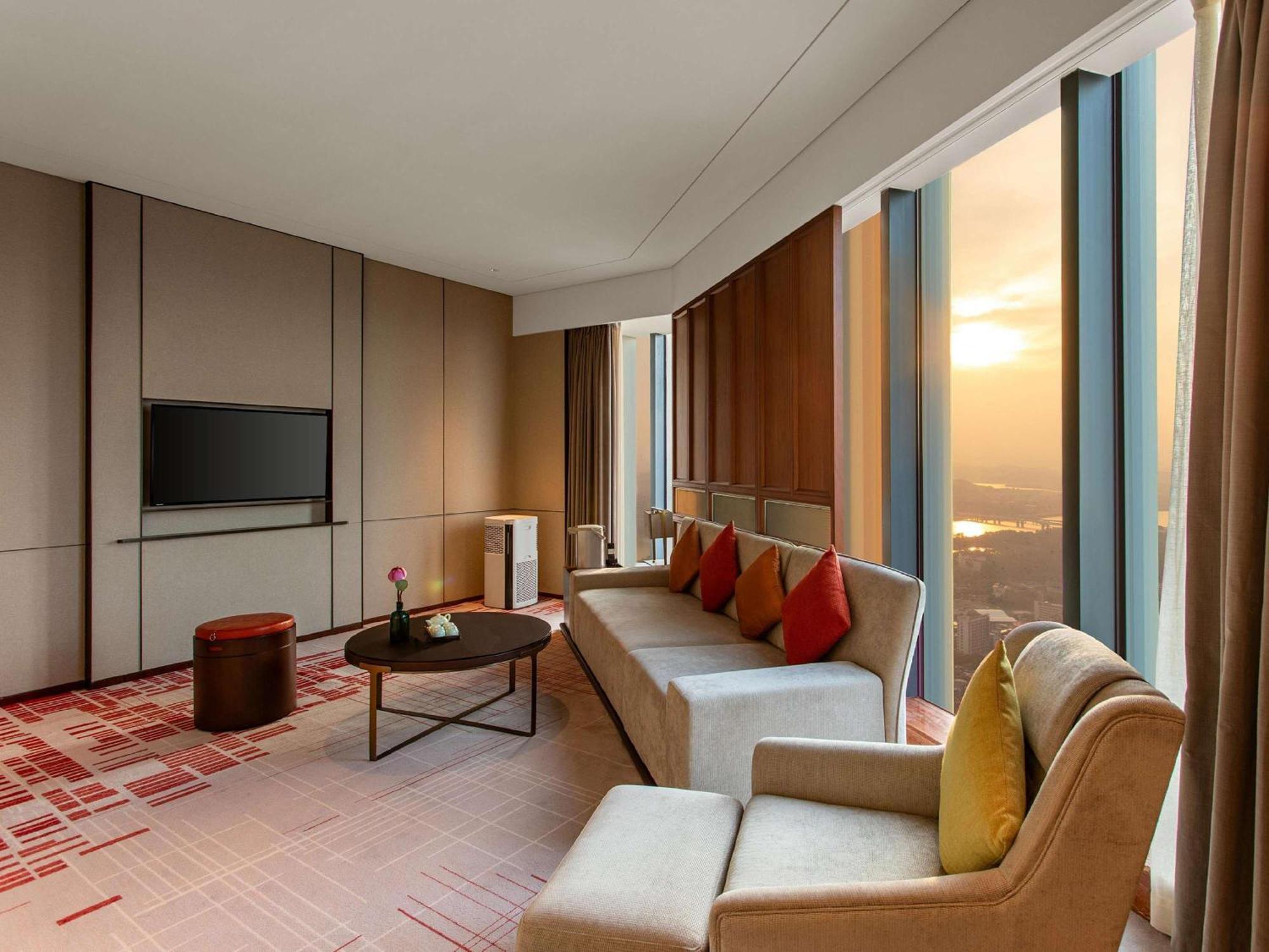 Pullman Huizhou Kaisa Hotel Екстериор снимка